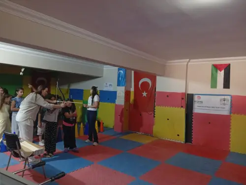 Uşak Fetih Gençlik Merkezi Etkinlikler Eğitimler